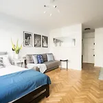 New Studio In Fancy Neighborhood