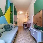 Bright And Spacious- Golden Apartments- Old Town