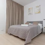 Golden Apartment Ursynow By Noclegi Renters