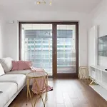 Burakowska Pastel Elegant Apartment