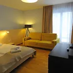 Pokorna 2 By Visitwarsaw Apartments