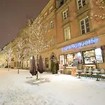 Elegant Apartment Old Town Market
