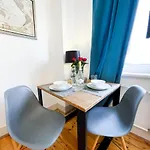 Superapart Tamka Ministudio, Family Friendly Abode