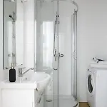 Flat Zlote Tarasy Street