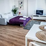 Golden Apartments Pereca Onz