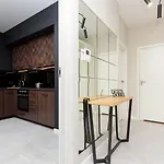 Awangarda Apartment Warsaw Ochota By Renters Prestige