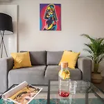 Oomph Warsaw Central Luxurious Air-Conditioned Apartment With Balcony