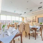Hotel Poleczki Warsaw Airport