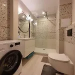 Mlociny Metro Apartment 3