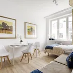 23 Unit Miniapartments Warszawa Lotnisko Okecie Fajne Ministudio Przy Bitwy Warszawskiej