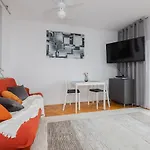 Shortstaypoland Chlodna