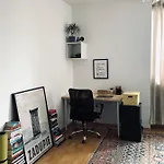 Artystyczny Apartment na Żoliborzu