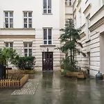 Warsaw Concierge Luxury Apartment