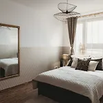 Clicktheflat Gdanski Center Prestige Apart Rooms