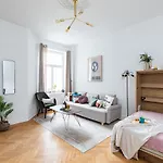 Superapart Krucza 47A