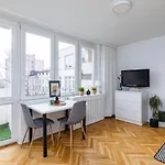 Superapart Zelazna 83-85