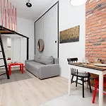 Downtown Studio Apartment Poznanska By Renters
