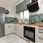 Apartment Warsaw Wiktorska By Noclegi Renters