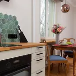 Apartment Warsaw Wiktorska By Noclegi Renters