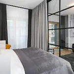 Golden Apartments - Mennica Residence Apartments