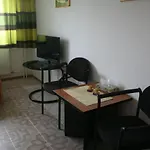 Zelazna & Zlota Apartments