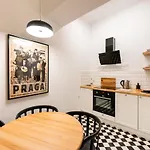 Old Town Market Place Apartment