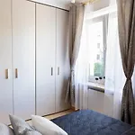 Clicktheflat Szkolna Palace Of Culture Apart Rooms