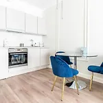 Apartament Mennica Residence - One Bedroom - Golden Apartments