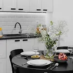 Oomph Warsaw Central 2 Bedroom Apartment