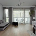 Ogrodowa Modern Apartment By Noclegi Renters