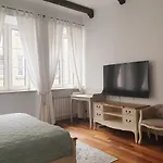 Old Town Essence Apartment