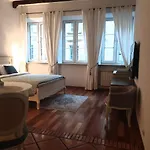 Old Town Essence Apartment