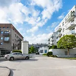 Bartycka Elegant Apartment