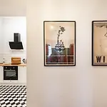 Old Town Market Place Apartment