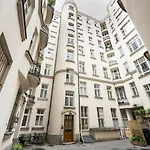 Premium Warsaw Center Studio