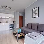 2Br Apt Strzelecka 24 With Balcony