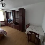 Centrum Zlote Tarasy Metro Rondo Onz Balkon