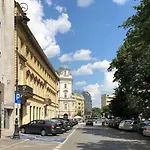 Golden Apartments- City Center/Zur6/12