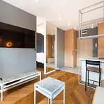 Nowa Praga Geometric Yellow Apartment