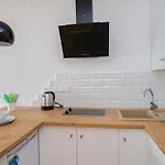 Cozy Studio Next To Central Station