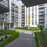 Wola Luxe Apartment