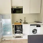 Batorego 18 - White - 450M Stacja Metra Pola Mokotowskie, 800M Biblioteka Narodowa, 20M Piekny Park Pola Mokotowskie, 800M Do Sgh - Wifi - Smart Tv - Good Apartments