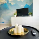 Batorego 18 - Blue - 450M Stacja Metra Pola Mokotowskie, 800M Biblioteka Narodowa, 20M Piekny Park Pola Mokotowskie, 800M Do Sgh - Wifi - Smart Tv - Good Apartments