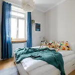 Shortstaypoland Mala