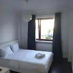 House4You Apartament Sakura Airport Chopin