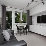 Metro Wierzbno Cozy Studio Mokotow By Noclegi Renters