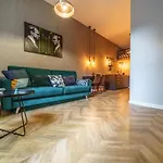 Cozy And Bright - Golden Apartments - Z14-1A