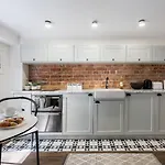 Krakowskie Przedmiescie 19 - 600M Od Zamku Krolewskiego - 50M Od Palacu Prezydenckiego - 800M Od Stacji Metra Nowy Swiat - Better Rental