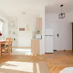 Cozy Studio In The Heart Of Warsaw, Elektoralna By Noclegi Renters