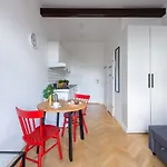 Wspolna 54A - Red - Good Apartments